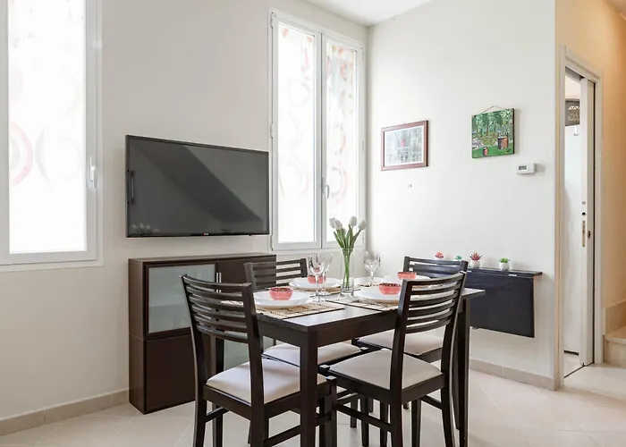 شقة H11 Casa Zefiro - Centro - Parcheggio سانريمو